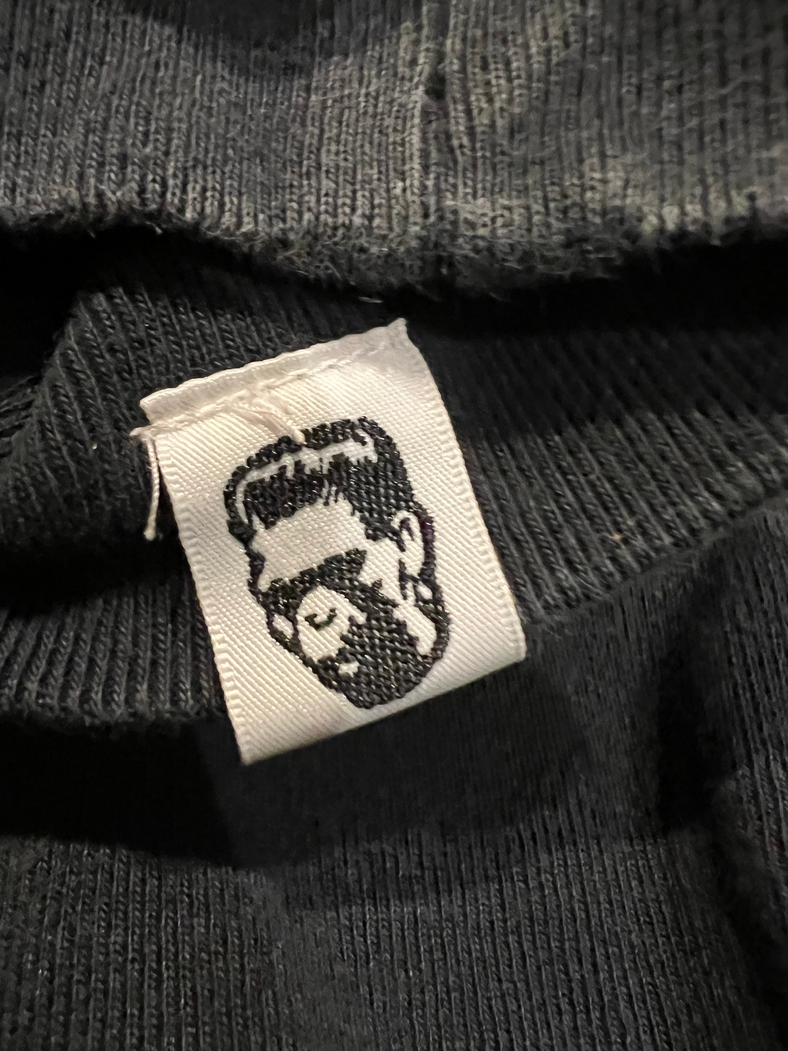 Pantalones de cuero con parche de cruz del cementerio, color negro 18