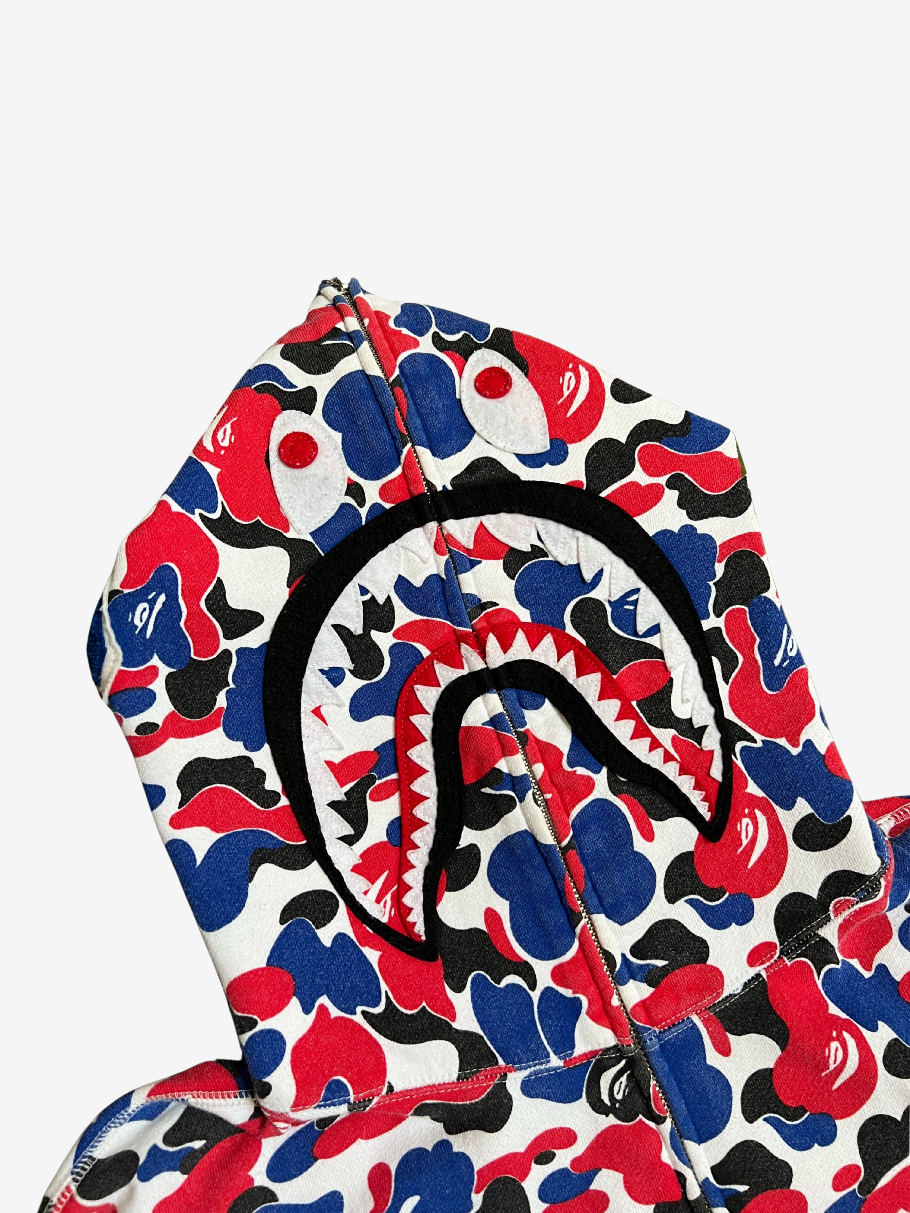 BAPE Red 2024 London Store Exclusive Camo Full Zip Up Shark Hoodie HYPEVAULT 3