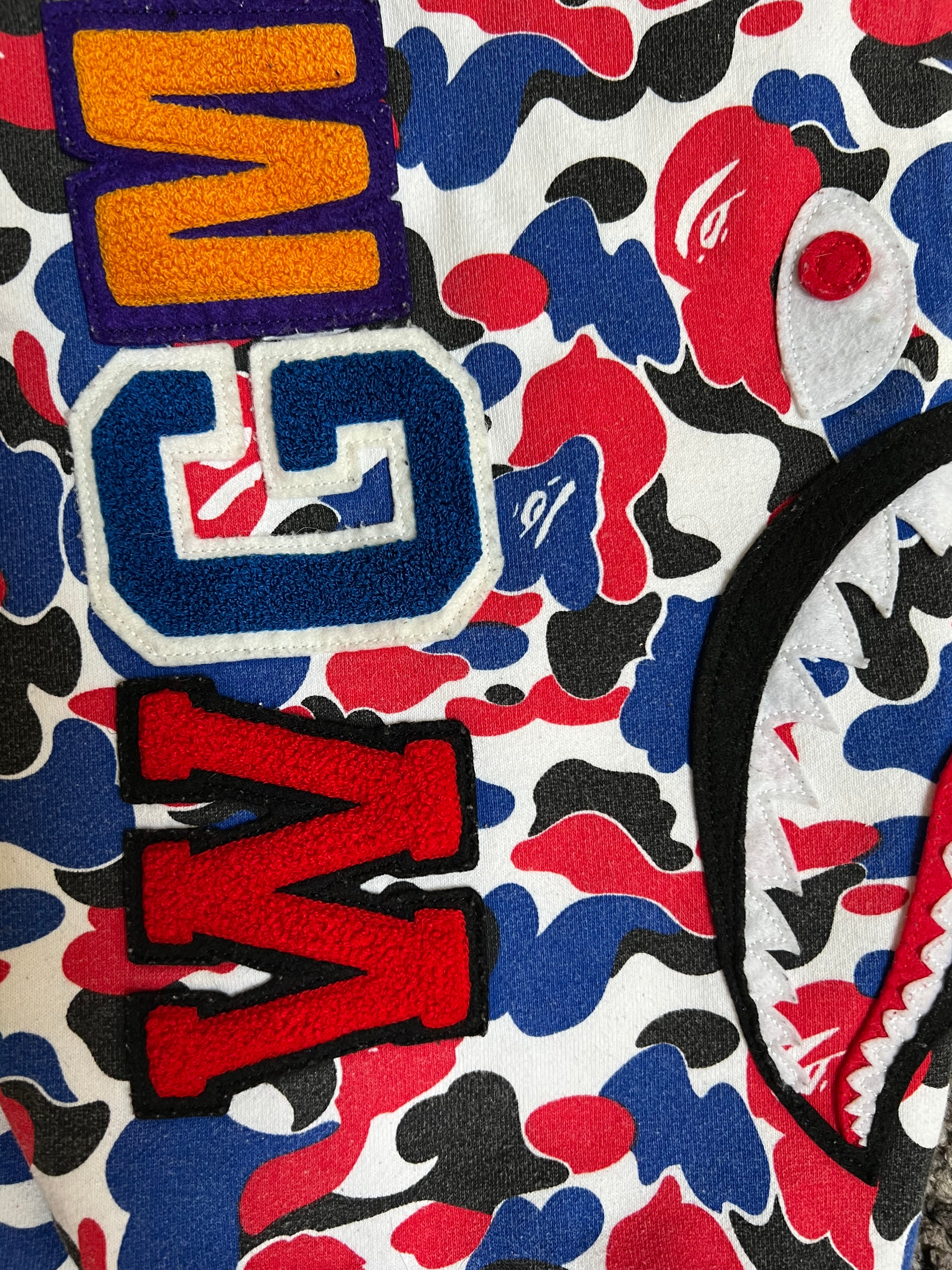 BAPE Red 2024 London Store Exclusive Camo Full Zip Up Shark Hoodie HYPEVAULT 5