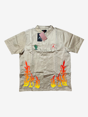 Camisa abotonada color caqui x Travis Scott x Air Jordan
