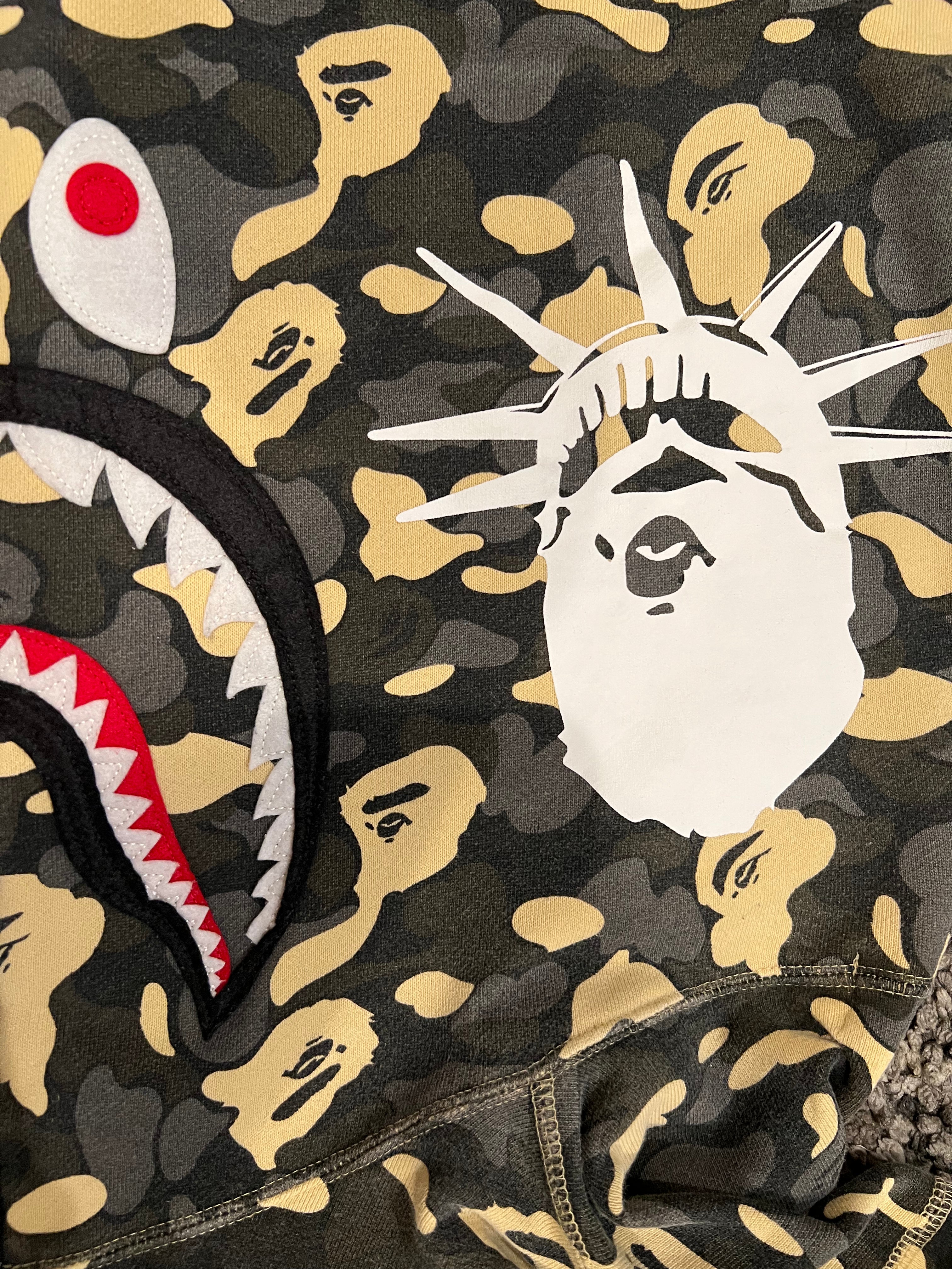Black/Gold 2024 NYC Madison Store Exclusive Camo Full Zip Up Shark Hoodie