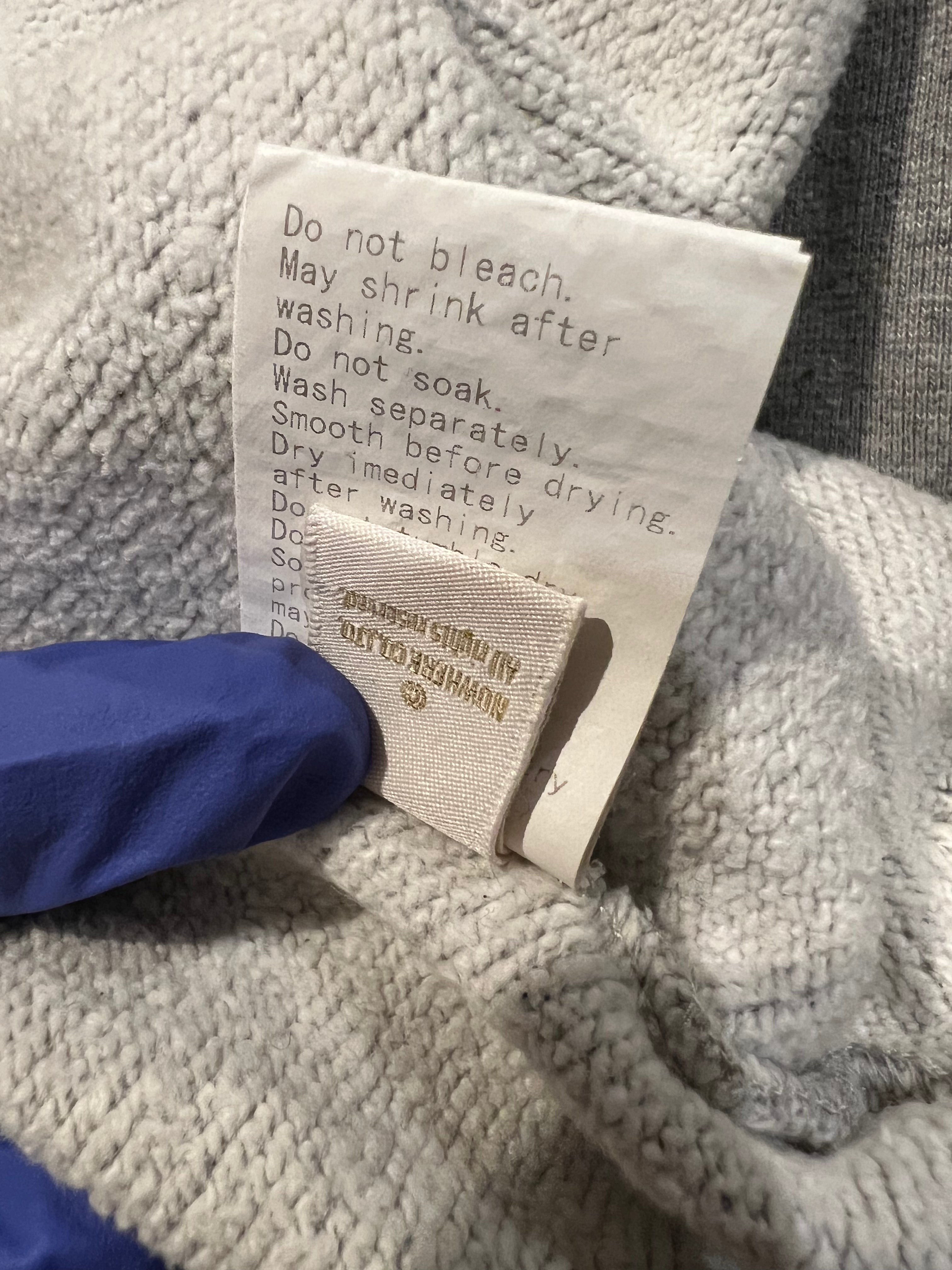 Pantalones de cuero con parche de cruz del cementerio, color negro 18 